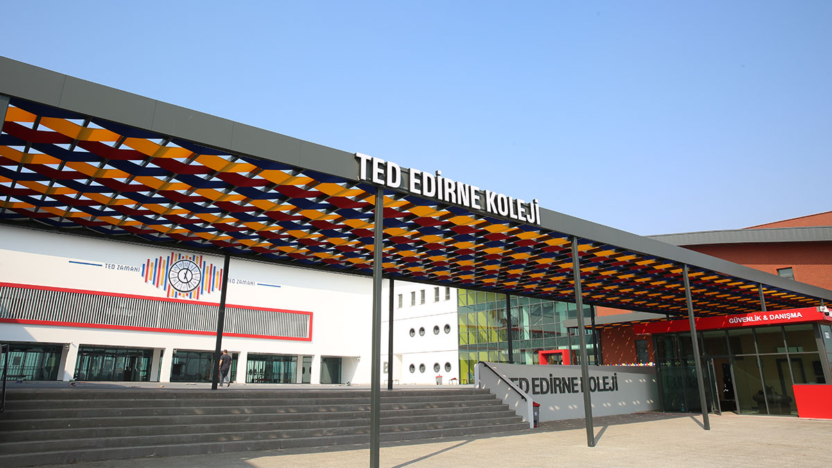 TED Edirne Koleji Ana Giriş ve Eğitim Blokları Cephesi